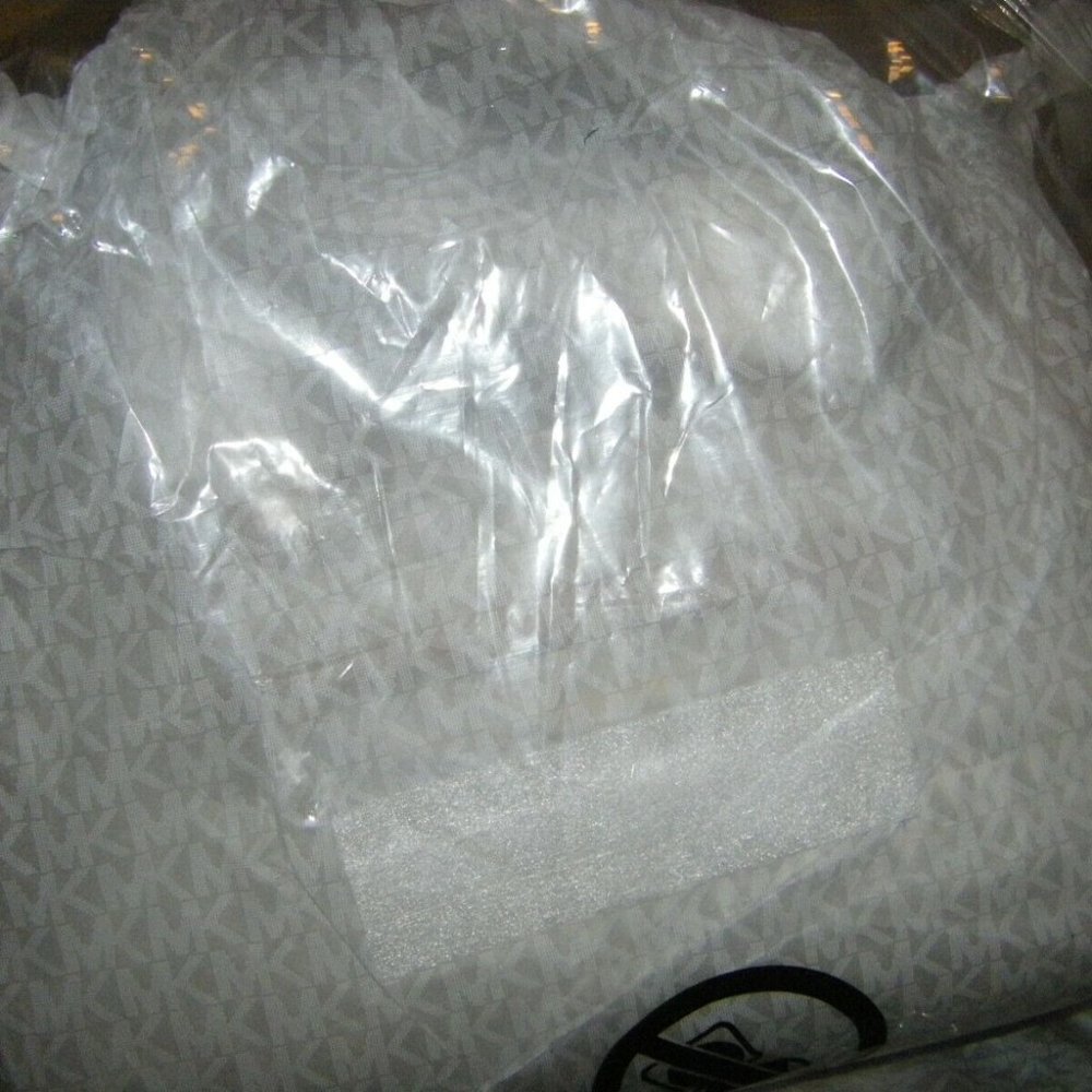 Michael Kore Black Prescott Large Nylon Gabardine Backpack New Sealed - Picture 12 of 12